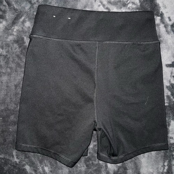 American Eagle The Everything Bike Short in Black Size Medium - Picture 4 of 5